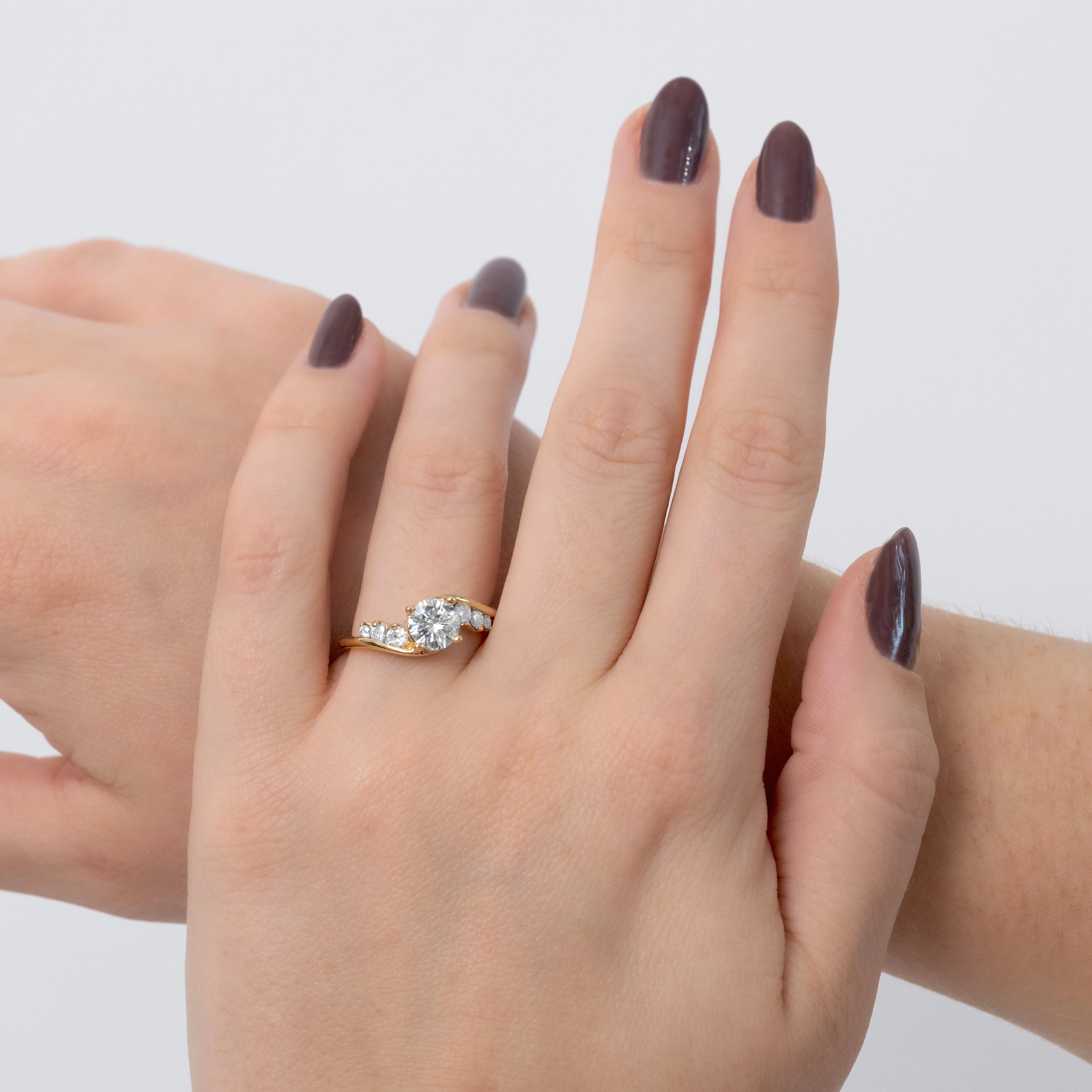 1.38 CTW DEW Round Moissanite Bypass Side-Stone Engagement Ring in 14K Yellow Gold - Image 6